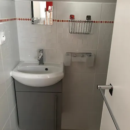 Holiday home Confort Pres Du Circuit Des 24h Du Mans - 3 Chambres, Jardin Et Parking Prive - Fr-1-410-261 *
