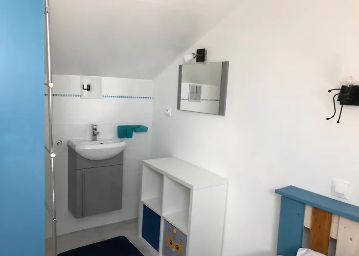 Casa vacanze Confort Près Du Circuit Des 24h Du Mans - 3 Chambres, Jardin Et Parking Privé - Fr-1-410-261