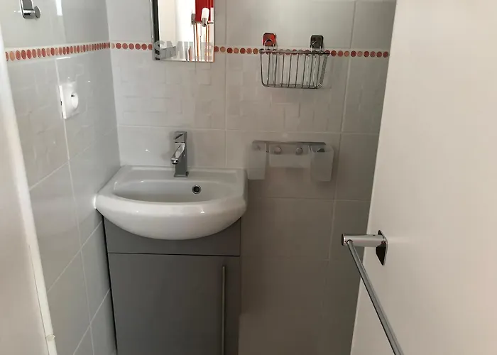 Casa vacanze Confort Près Du Circuit Des 24h Du Mans - 3 Chambres, Jardin Et Parking Privé - Fr-1-410-261 *