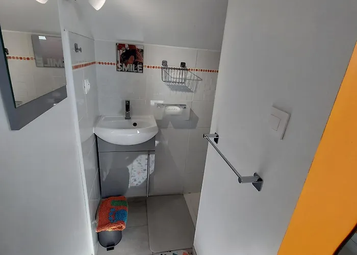 Confort Près Du Circuit Des 24h Du Mans - 3 Chambres, Jardin Et Parking Privé - Fr-1-410-261 Casa vacanze